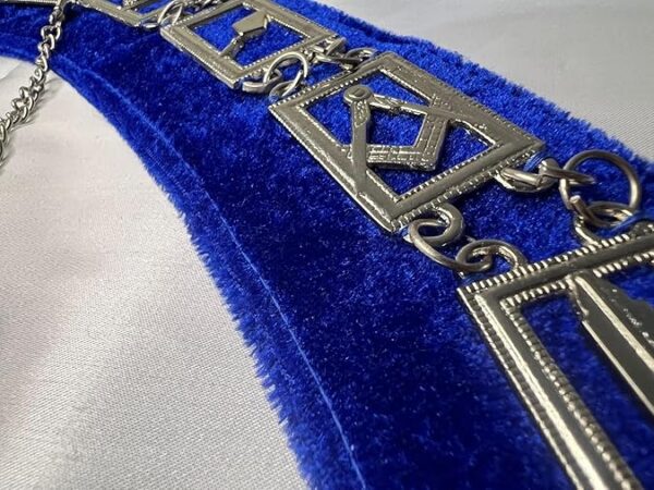 Blue Lodge chain collar